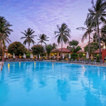 Ocean Bay Hotel & Resort Bakau 외부 사진