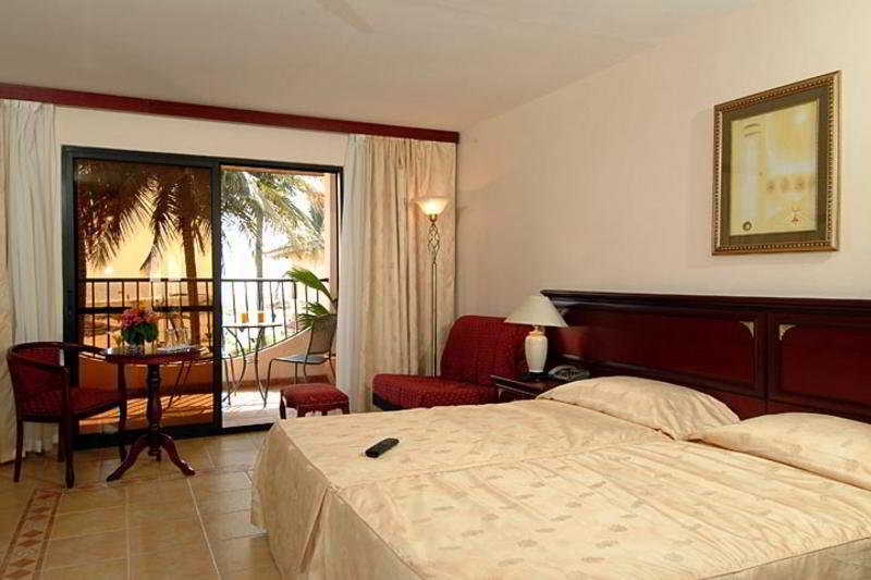 Ocean Bay Hotel & Resort Bakau 외부 사진