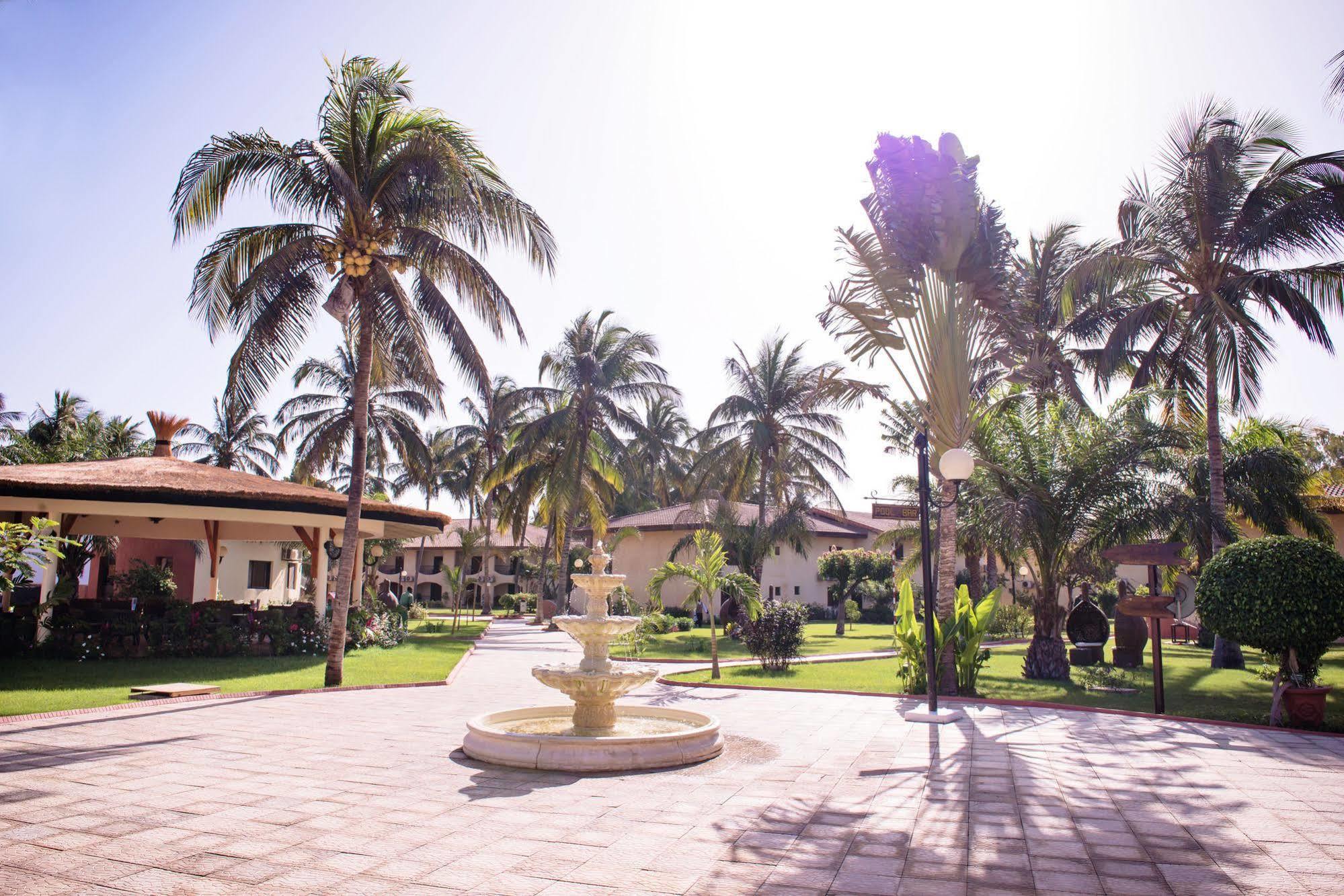 Ocean Bay Hotel & Resort Bakau 외부 사진